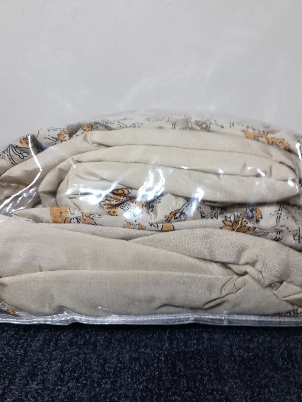 Pottery Barn Beige and Mustard Floral Shaila Dupioni Silk Duvet Cover